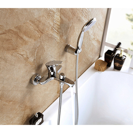 Смеситель Lemark Nero LM0214C для ванны с душем, хром