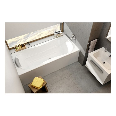 Ванна акриловая Ravak Campanula II CB21000000 180x80