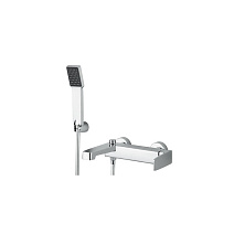 Смеситель M&Z New Geometry NGM00500 для ванны с душем хром Смеситель M&Z New Geometry NGM00500 для ванны с душем хром