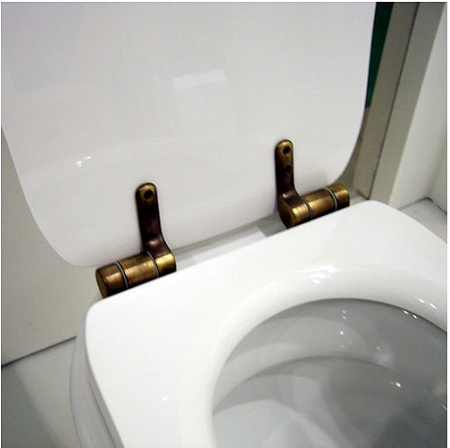 Крышка-сиденье Kerasan Retro 108601 c микролифтом белый/бронза