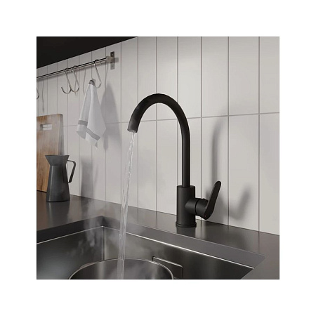 Смеситель для кухни Milardo Poli POLBLJ0M05 черный матовый