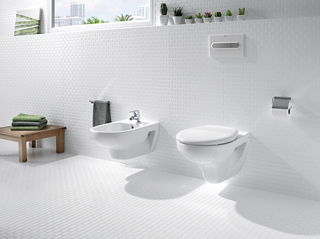 Унитаз подвесной Roca Victoria Laura PRO WC 34630300R с инсталляцией 89009000K