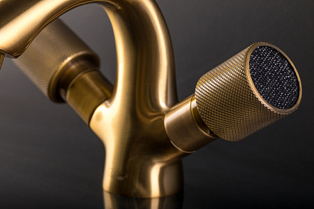 Смеситель Boheme Royal Cristal 311-Royal/CRST для раковины, бронза