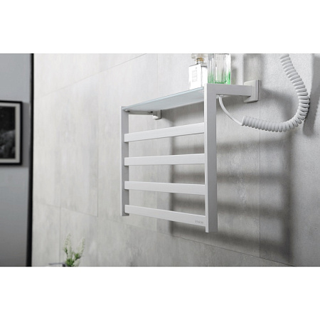 Полотенцесушитель электрический Black & White Universe N-333W 580x350 белый матовый