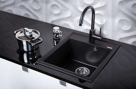 Кухонная мойка Omoikiri Daisen 46-BL 46х51 чёрный