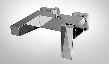 Смеситель Bravat Iceberg F676110C-01 для ванны хром