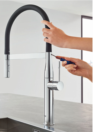 Смеситель Grohe Essence 30294000 для кухонной мойки, хром