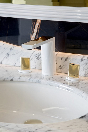 Смеситель Boheme Venturo 150-WG-TOUCH для раковины, ручка Touch, белый/золото