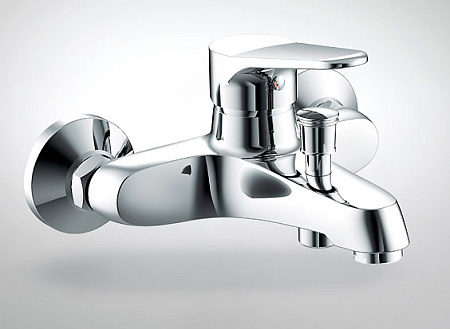 Смеситель Bravat Eco F693147C-B для ванны с душем