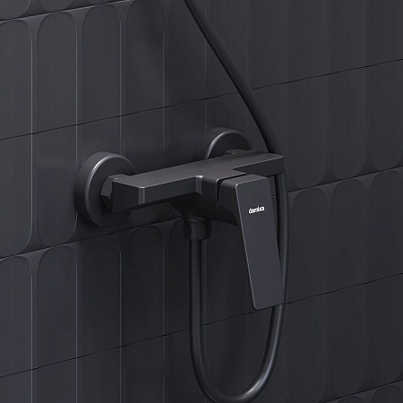 Смеситель Damixa Merkur 402000300 для душа черный