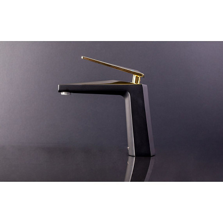 Смеситель Boheme Venturo 381-B для раковины, черный/золото