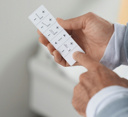 Крышка-биде для унитаза Duravit 611000002000300 SensoWash Slim